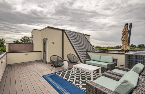 Upscale Townhome w/ Stunning Rooftop Views - Foto 23