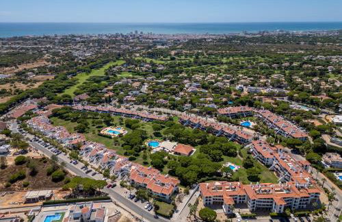 5 star Luxury SevenPines apartment with large balcony and 3 communal pool - Foto 44