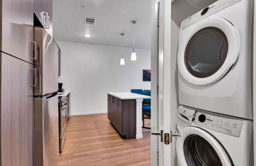 My Sweet Rentals- 30 night min - Foto 15