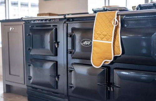 Georgian Country House -Panoramic Views -Sleeps 12 - Photo 47