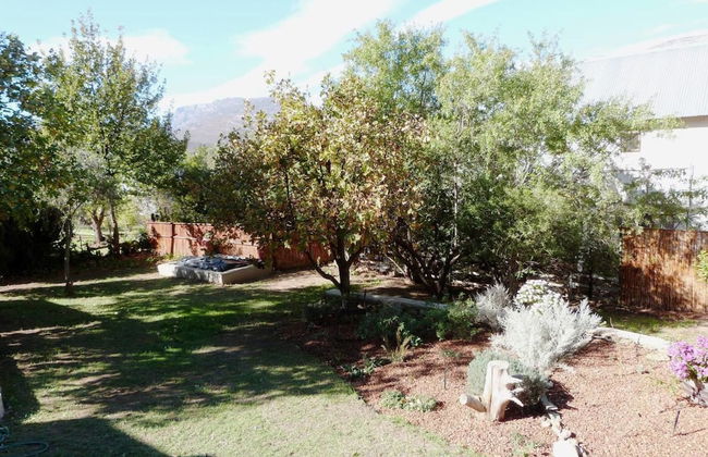 Cosy 6 Person Cottage With Mountain View - Photo 9