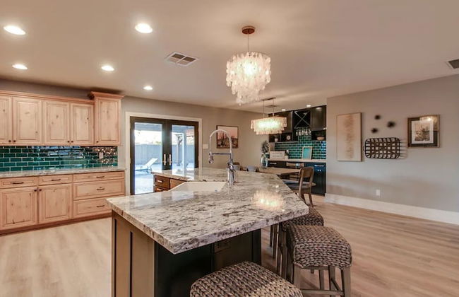 Relaxing 4 Bdrm Retreat in the Heart of Scottsdale - Foto 35