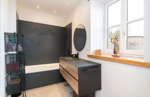 Les Pierres Sèches - house with pool and open view near the village - Photo 23