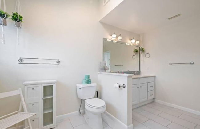 Enjoy Sunny Daze Private Pool Walk to Beach - Foto 63