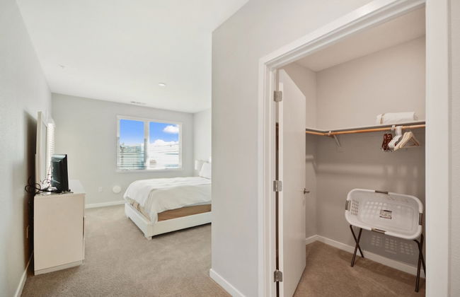 Global Luxury Suites in Menlo Park - Photo 10