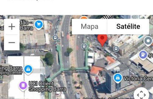 Barra - Frente Shop Barra - 95 m2, 2 quartos, 4 camas, sala, toalete, cozinha e varanda - Foto 2