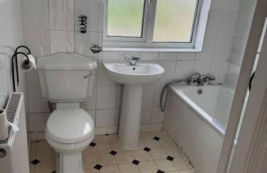 Modern 2 Bedroom Maisonette - Foto 9