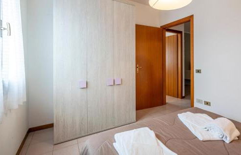 3 Bedroom Gorgeous Home In Albarella Ro - Foto 17