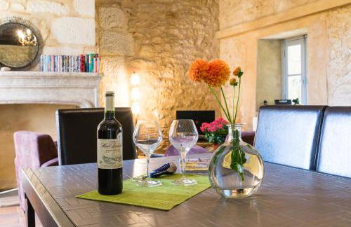 Au coeur de Beynac, superbe maison du XIVe siècle avec jardin panoramique - Foto 4