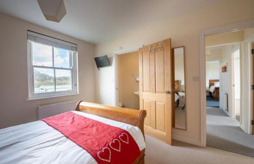 Heddwch - Beach House in Heart of Broad Haven for 14 - Photo 16