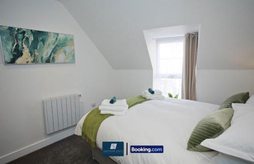 2 Bed House By Southern Stays Short Lets & Serviced Accommodation Bournemouth With Parking - Relocation & Family, 1km From The Beach - Photo 33