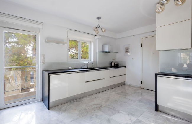 Elegant Coastal Haven Fully Renovated 3-bedroom Apartment - Foto 33