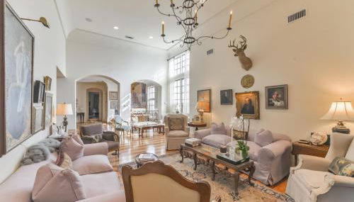 Elegant French Patio Home with Private Pool - Foto 3