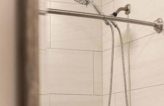 10 Min to the Beach Colorful Home Huge Yard - Foto 35