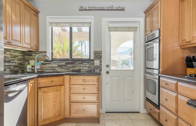 Pool, Sports Court, Game Garage, Fire Pit, & Casita Olivano Ranch by Avantstay - Foto 16