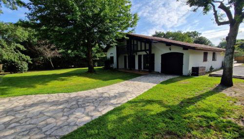 Villa 12 personnes proche oécan, 10 vélos et 4 surf fournis, entièrement climatisée - Foto 4, Garden, Garden view