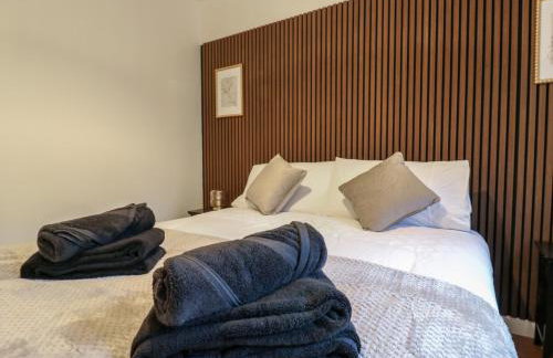 Hub House - Photo 16