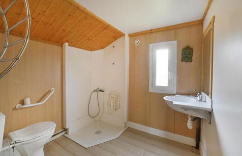 2 Bedroom Stunning Home In Barjac - Photo 16