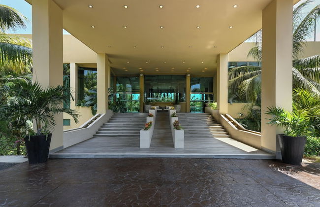 Generations Riviera Maya Family Resort Catamaran, Water Park, All & More Inclusive - Photo 2