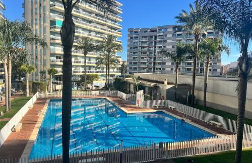 Modern apartment with a big pool and free parking - Photo 3