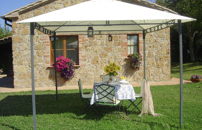 Farmhouse in Proceno With Pool and Hill Views - Foto 8