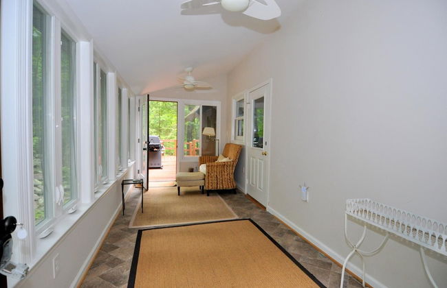 Rosies Creekside Retreat - 3 BR Escape! - Foto 35