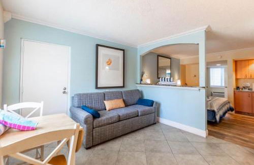 Steps from the Beach, Pool Access - Foto 9