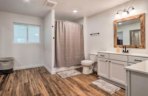 Spacious Sun-Up Bay Cabin, 20 Min to Downtown CDA! - Foto 10