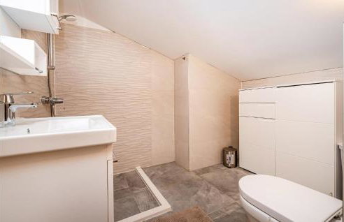 3 Bedroom Cozy Home In Razanac - Foto 31