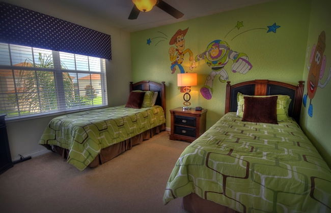 6BR 4BA Home in Windsor Hills by CV-2579 - Foto 9