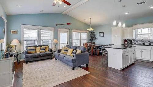 Just Beachin’ It - Foto 3