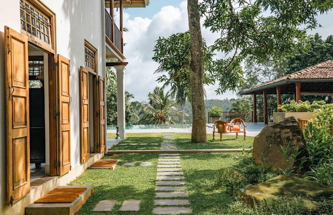 Luxurious 07 Bedroom Hilltop Villa With Private Gym - Photo 15