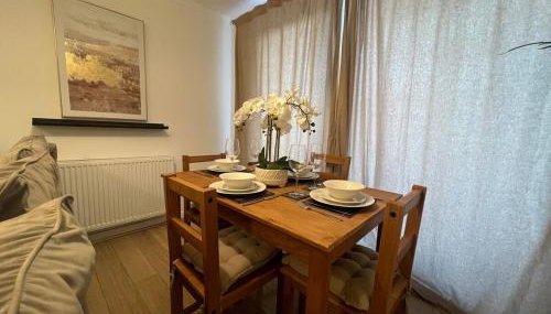 Spacious 2 Bed, 2 Bath Apartment by MCF - Foto 4