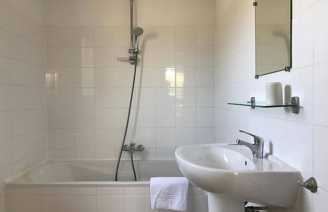 Amazing Holiday Home in Les Forges With Terrace - Photo 42