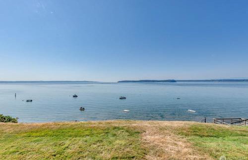Luxury Bayfront Oasis with Private Beach Access, Near Tulalip Casino and Outlets! - Foto 35