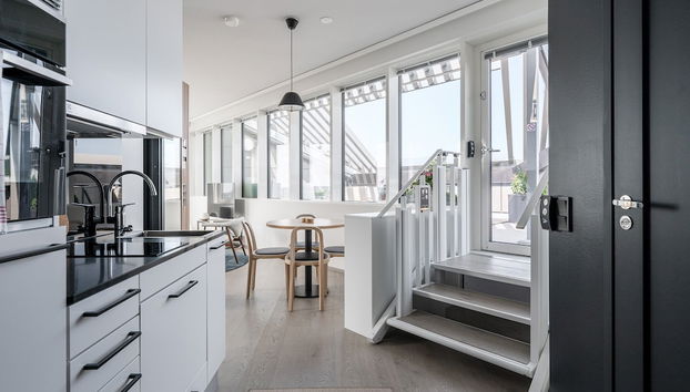 "KANSI" Penthouse – Hot Tub & 60m² Terrace - Foto 5, Quarto