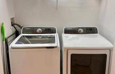 Modern 3BR Villa with Heated Pool & BBQ 14mi to Disney - Photo 32