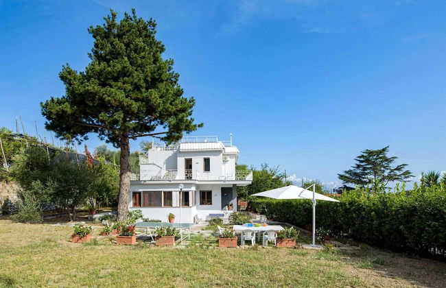 Estate4home - Villa Louise - Foto 1