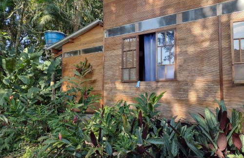 Chalé aconchegante a 50m da Praia - Ubatumirim - Foto 4