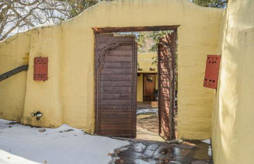 Adobe del Sur Architectural Gem Near Broadmoor - Foto 7