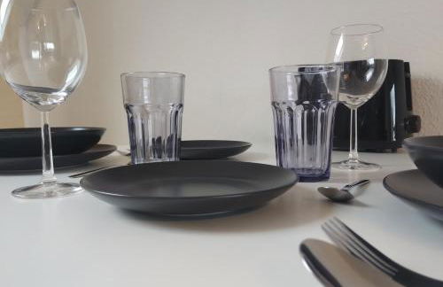 Studio "Küssaburg-Blick" - grosse Dachterrasse - Boxspringbett - nahe Therme Bad Zurzach, CH - Foto 7