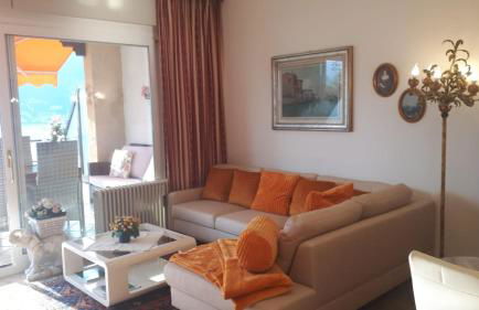 Apartment with Panoramic Lake View & Terrace in Pino, Lago Maggiore - Casa Roccia No 7 - Foto 23