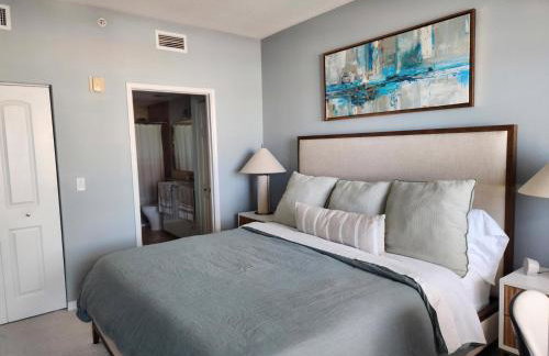 Turnkey Tranquility with Marina & Intercoastal views - Foto 37
