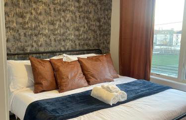 4br 5ba 4 Car Parking Bonus Rm and Back Yard - Foto 29