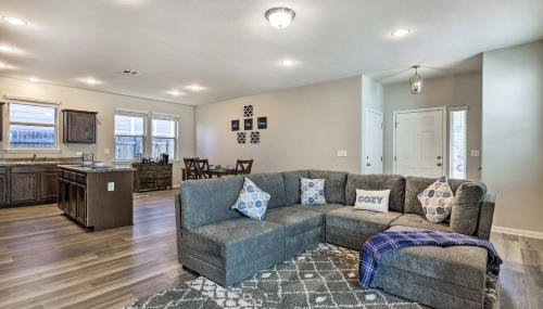 Family Home with Fenced Yard in Austin Suburbs! - Foto 3