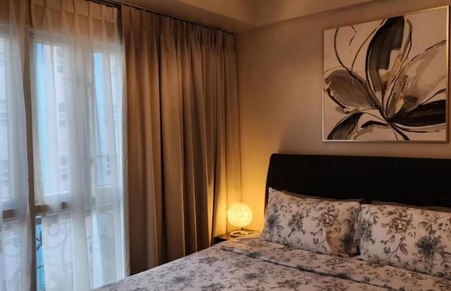 1 Bed Apartment - Sleeps 7 - Pool & Wifi - Photo 4