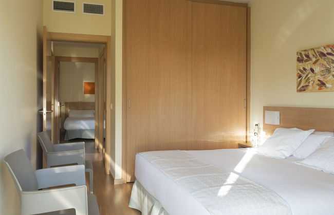 Aparthotel Aura Park Fira Barcelona - Photo 4