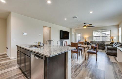 Patio and Fire Pit! Cozy Desert Retreat in Buckeye - Foto 12