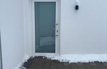 Zentrale Wohnung mit eigenem Eingang und Stellplatz - Foto 6