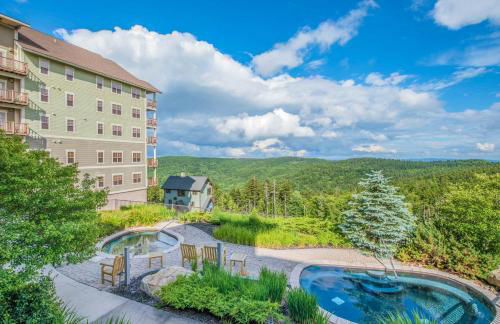 3 bedroom, 2 Full Baths, Slope Side Outdoor Hot Tubs on Site Ski Lift overlook - Foto 41